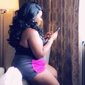 Meet your Posher, Monique